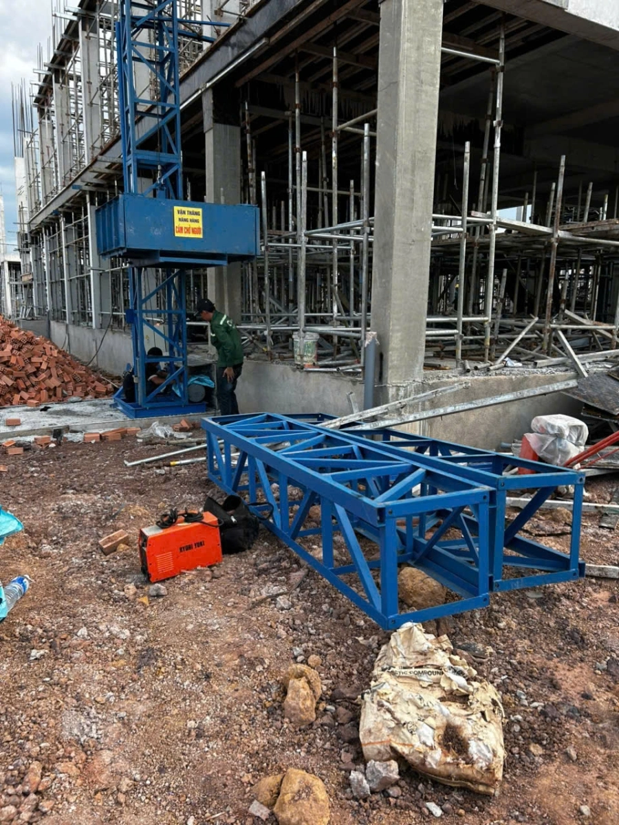 Lắp ráp khung cột thép