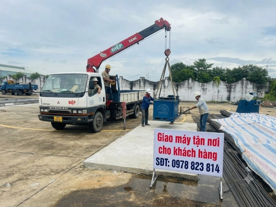 Giao máy tận nơi cho khách hàng